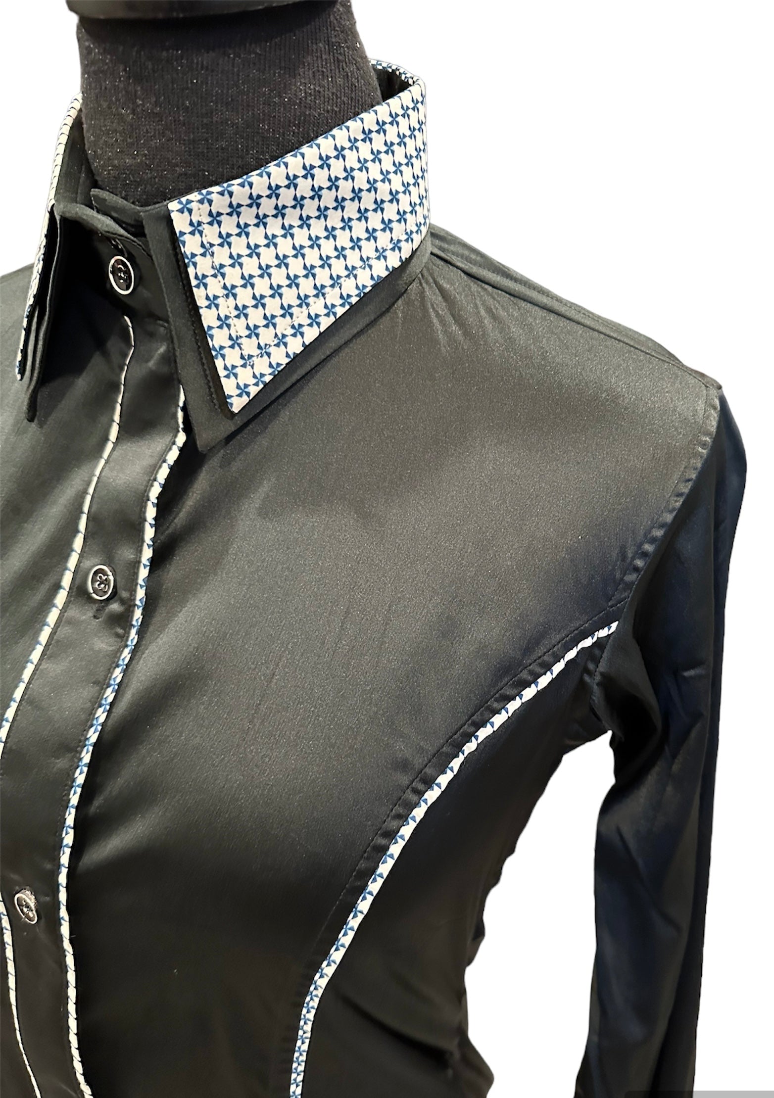 Stretch Stain Ranch Shirt. Black with pinwheel design