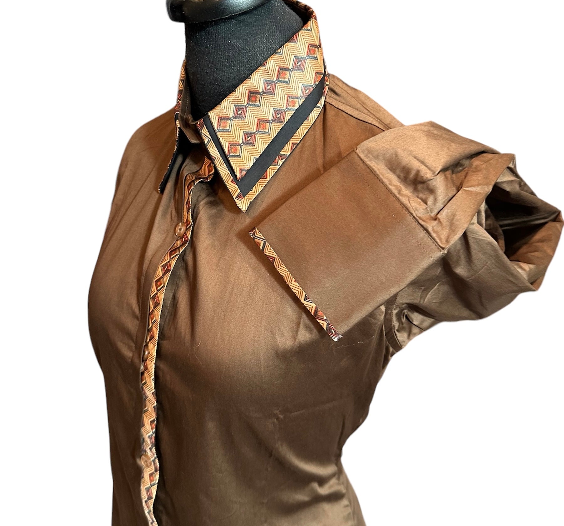 ‼️NEW‼️Western Button Up Brown with Brown,Black and Tan Accents ONE ONLY