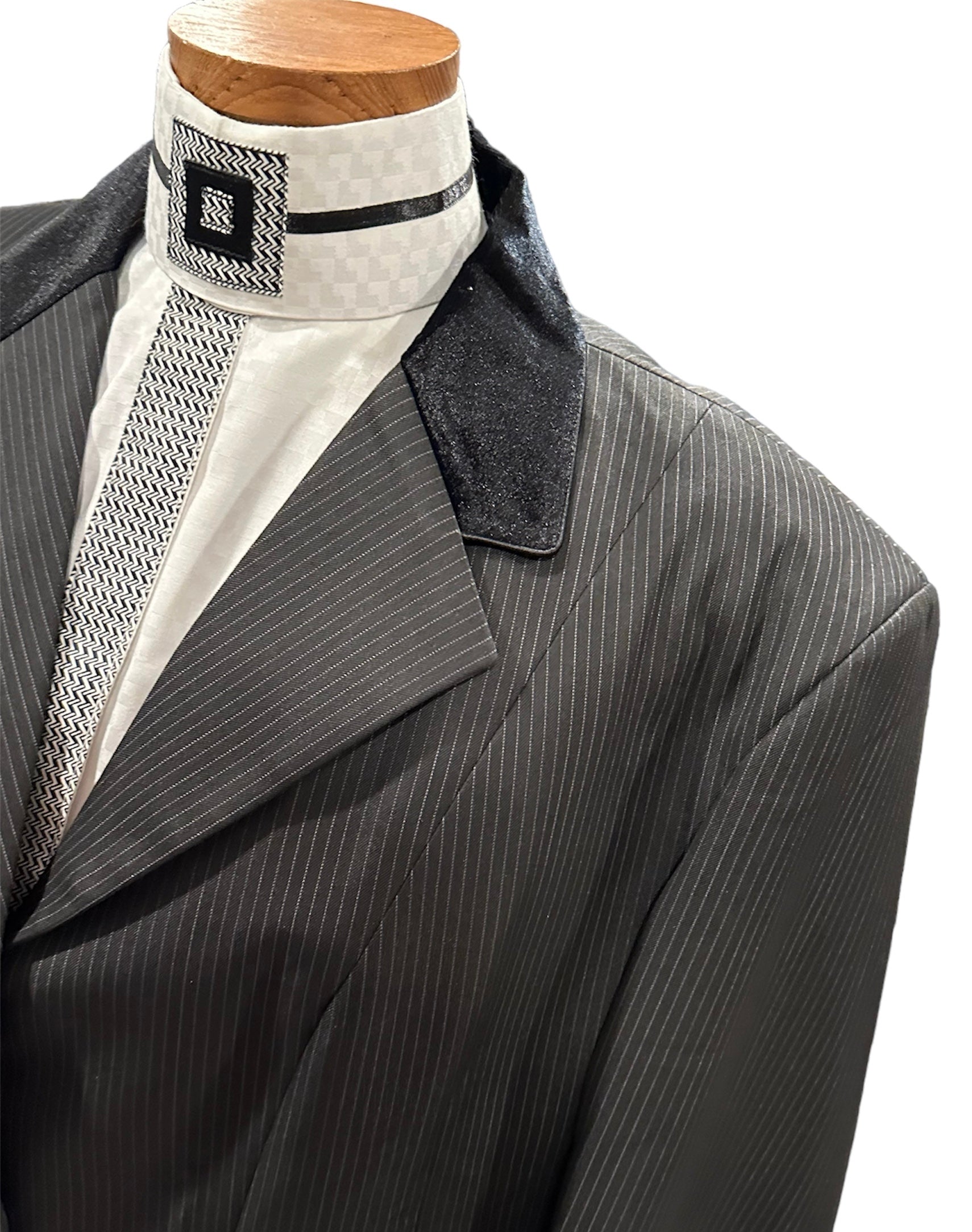 English Show Coat Black Stripe R217