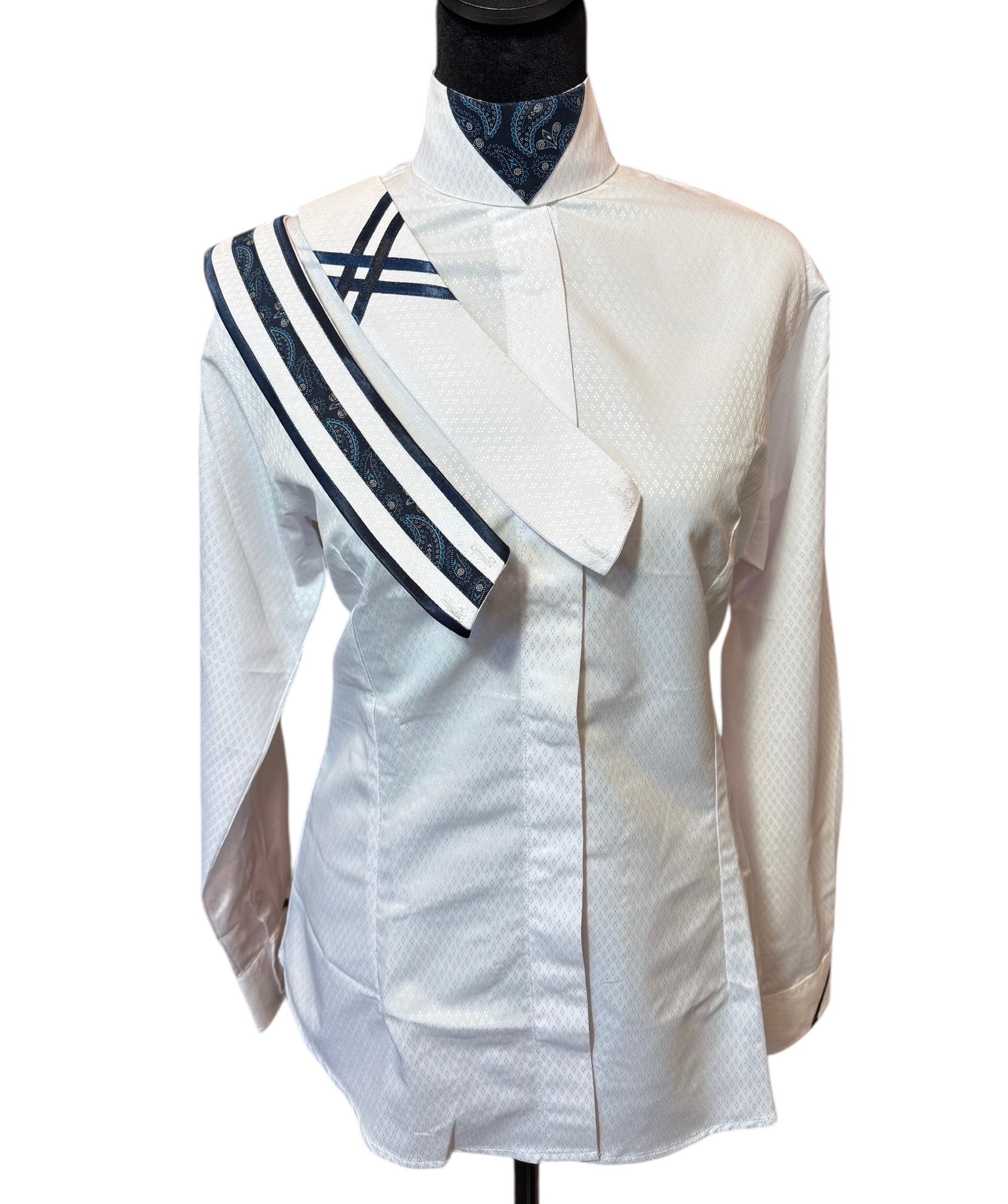 💥NEW💥English Show Shirt White with Navy accents Fabric Code X24