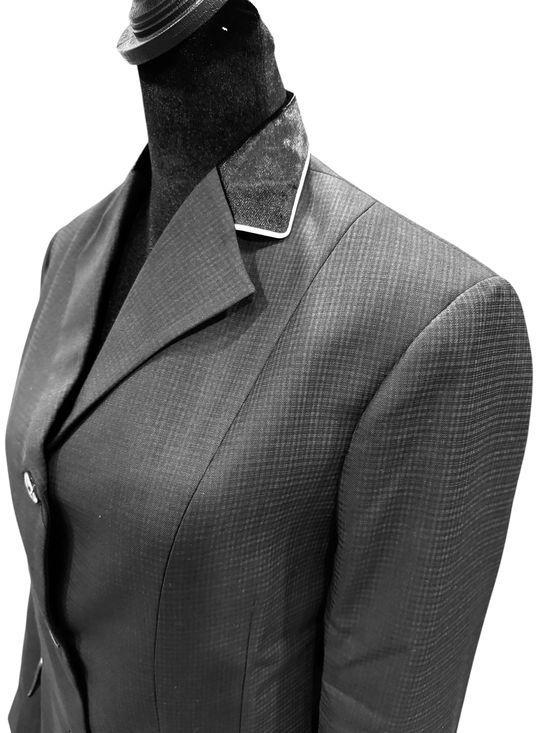 🔺NEW🔺English Show Coat Black Self Print “HIDDEN ZIPPER” Fabric Code T69