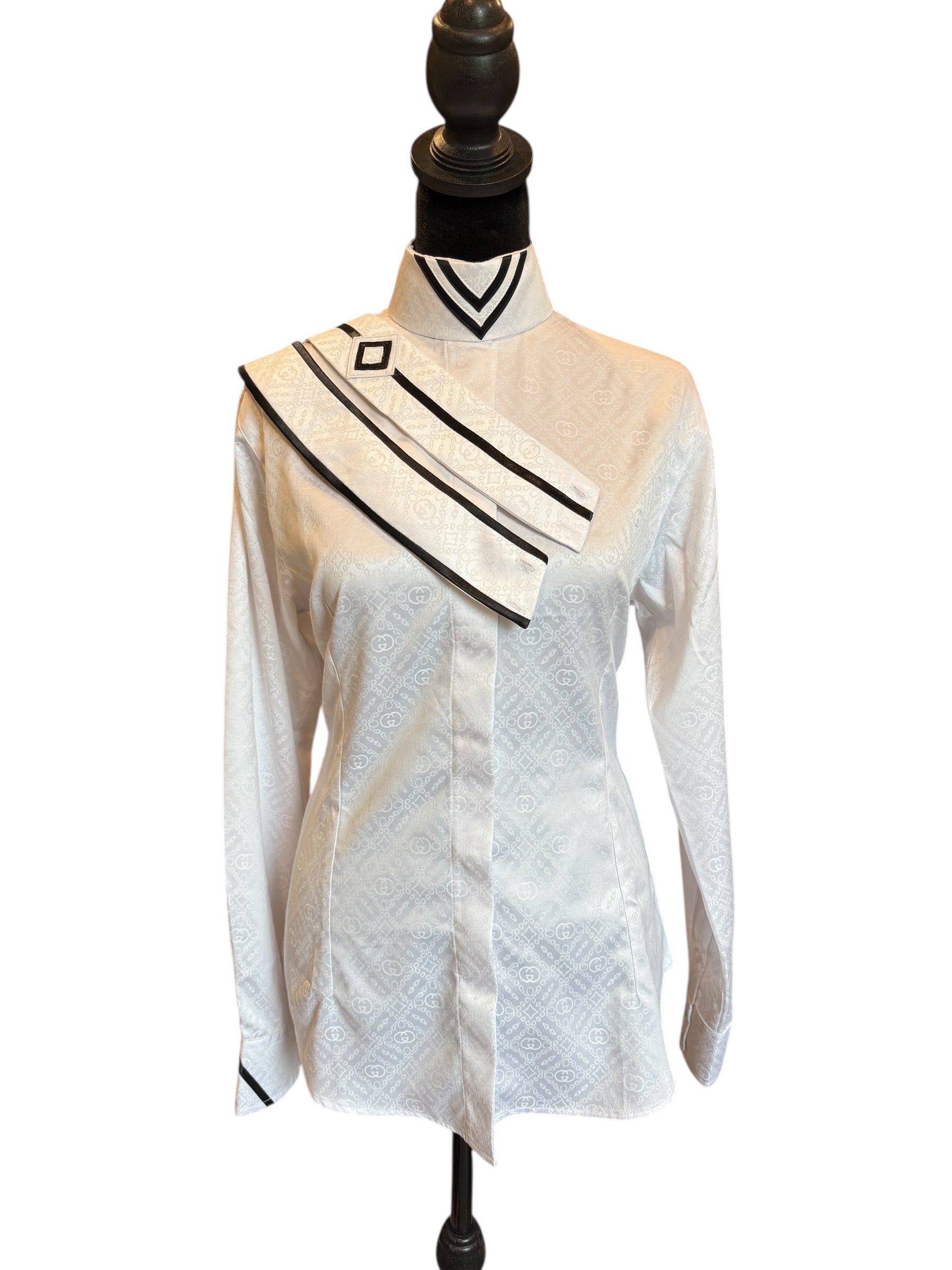 English Show Shirt White with Gucci Print Fabric Code x22