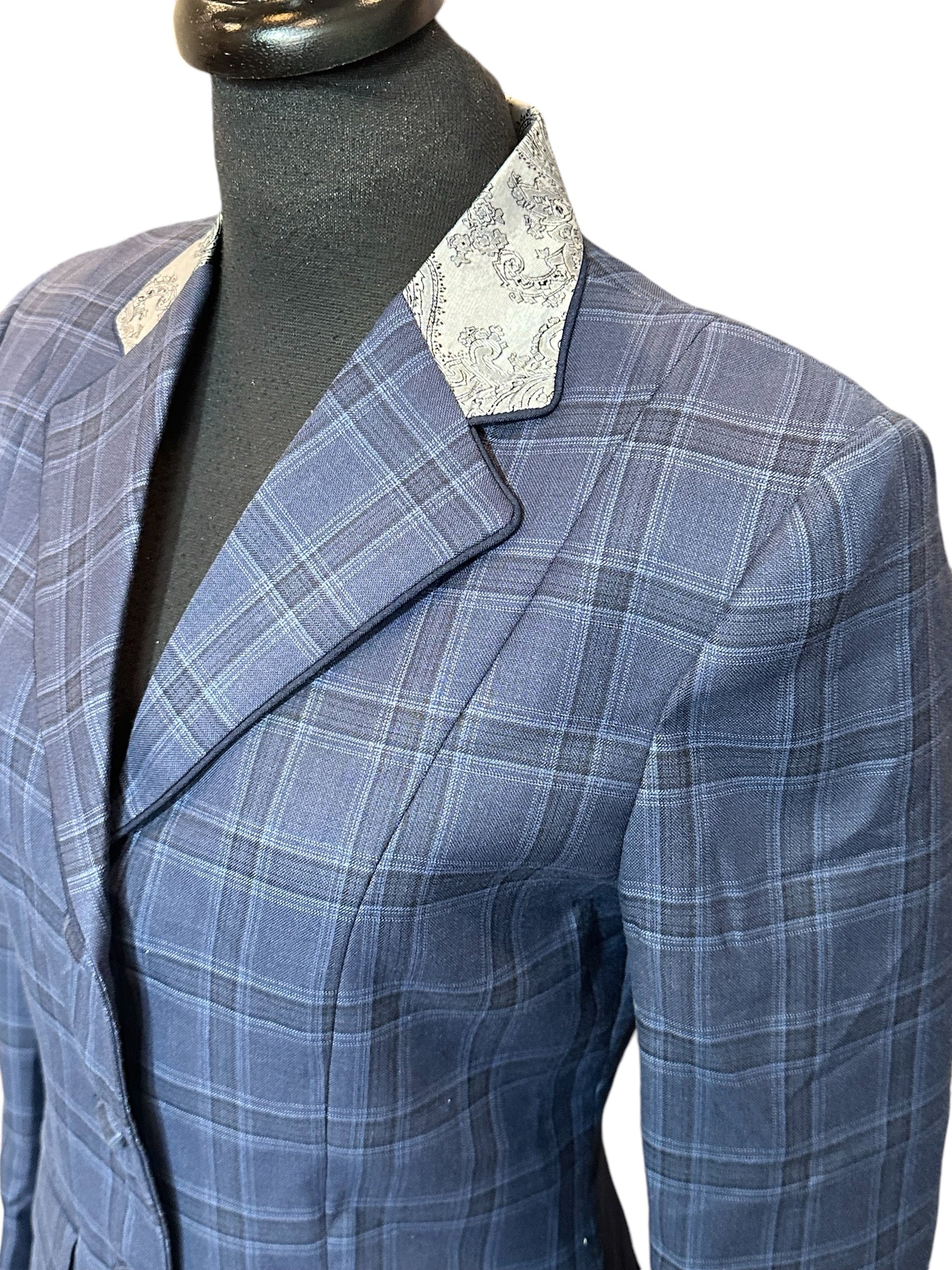 English Show Coat Fabric Code R223