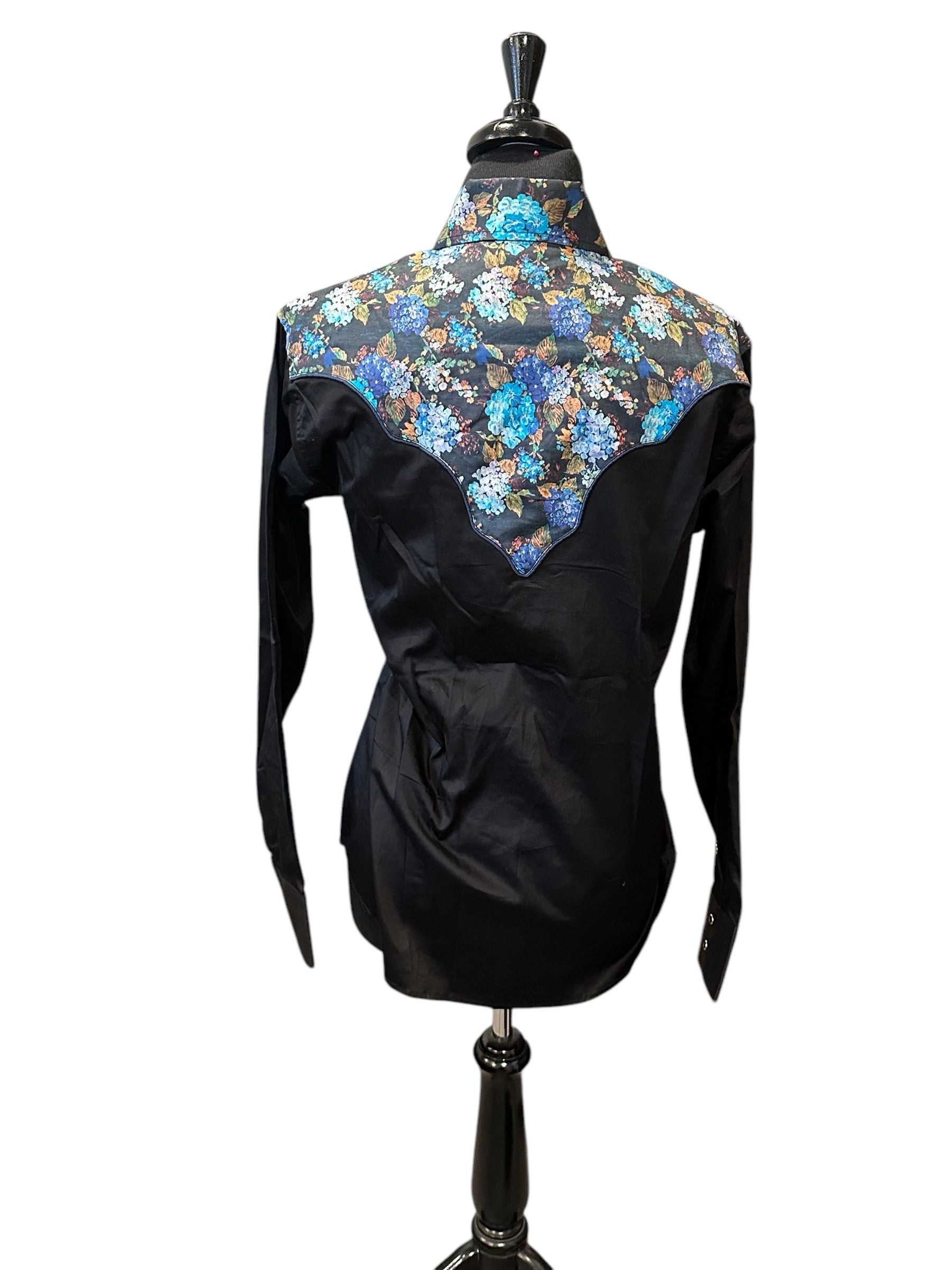 Western Ranch Snap Shirt with hibiscus