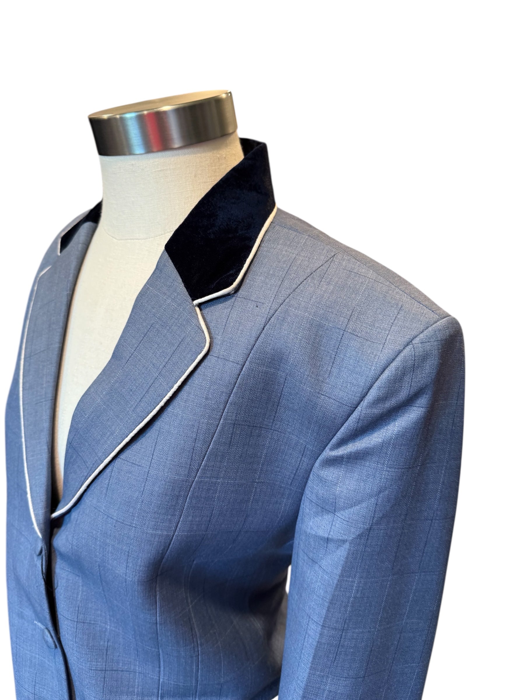 English Show Coat Light Blue with Navy Fabric Code MDH06