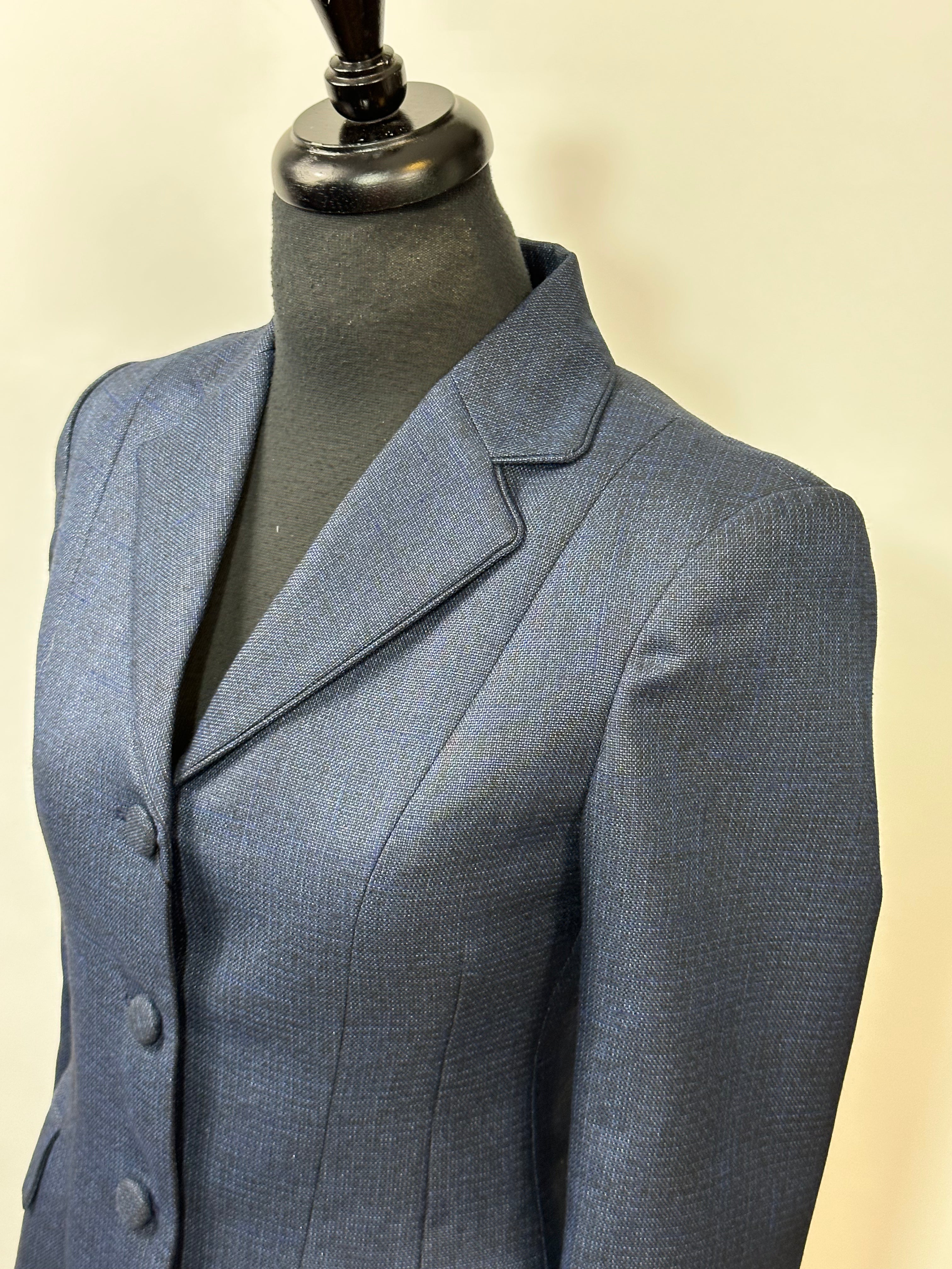 English Show Coat Navy with Sheen R312