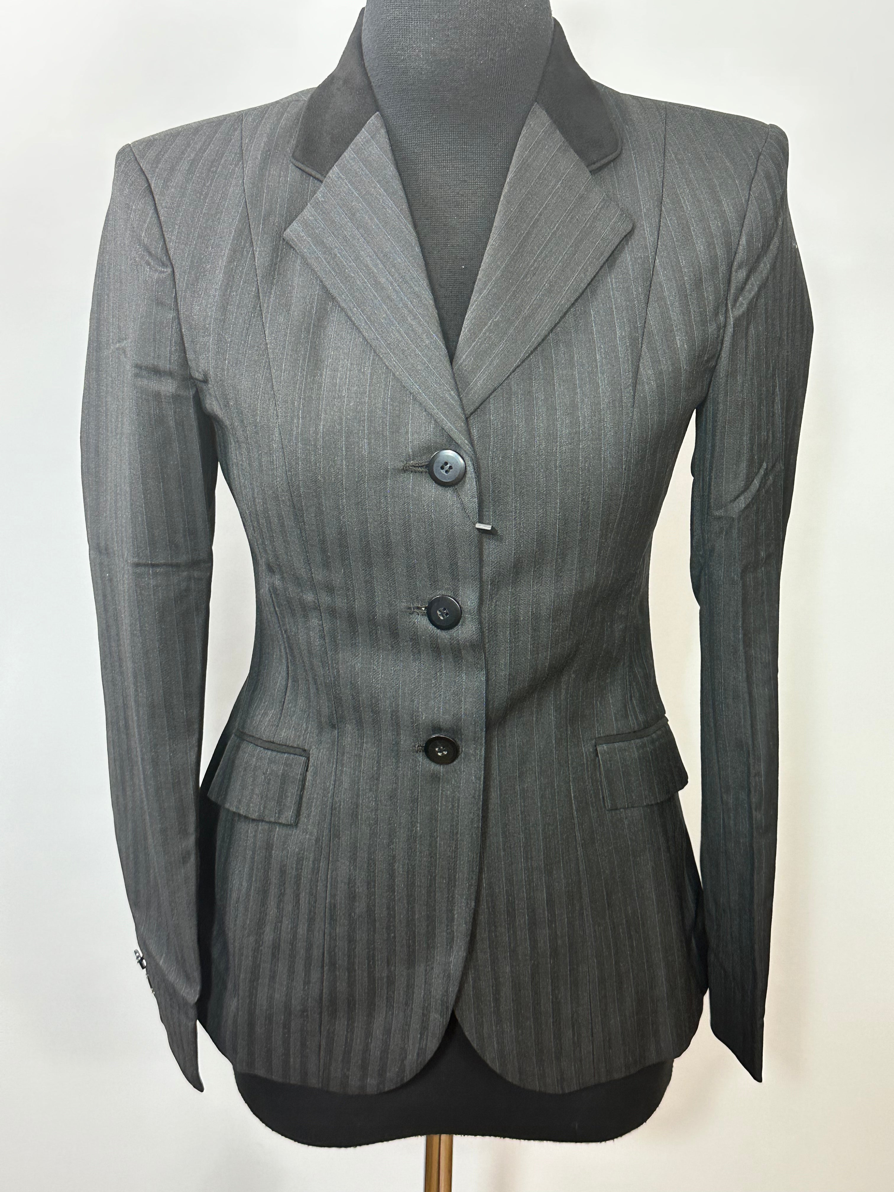 English Show Coat Grey Self Stripe R082