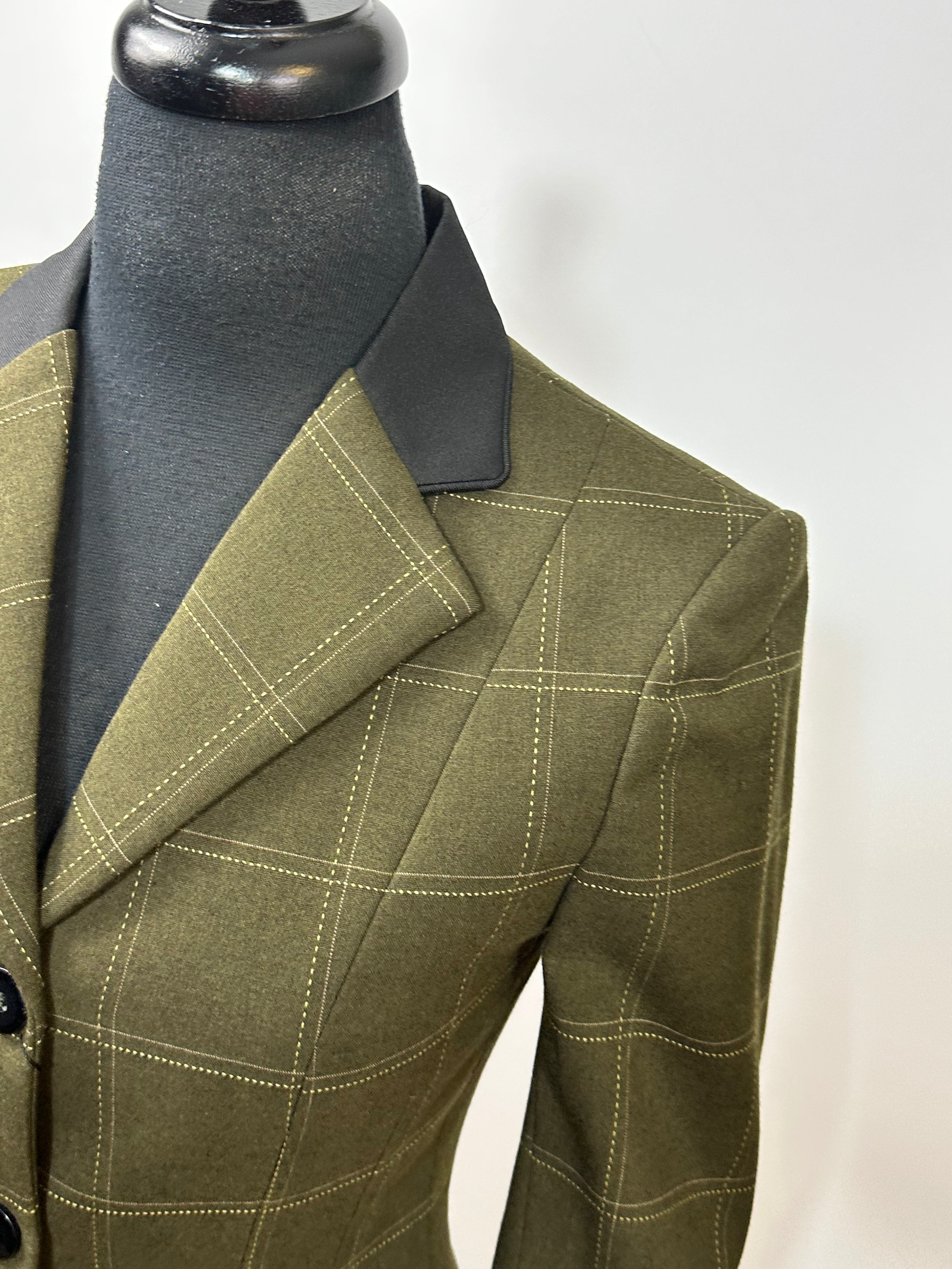 English Show Coat Olive and Black Windowpane Plaid MD867