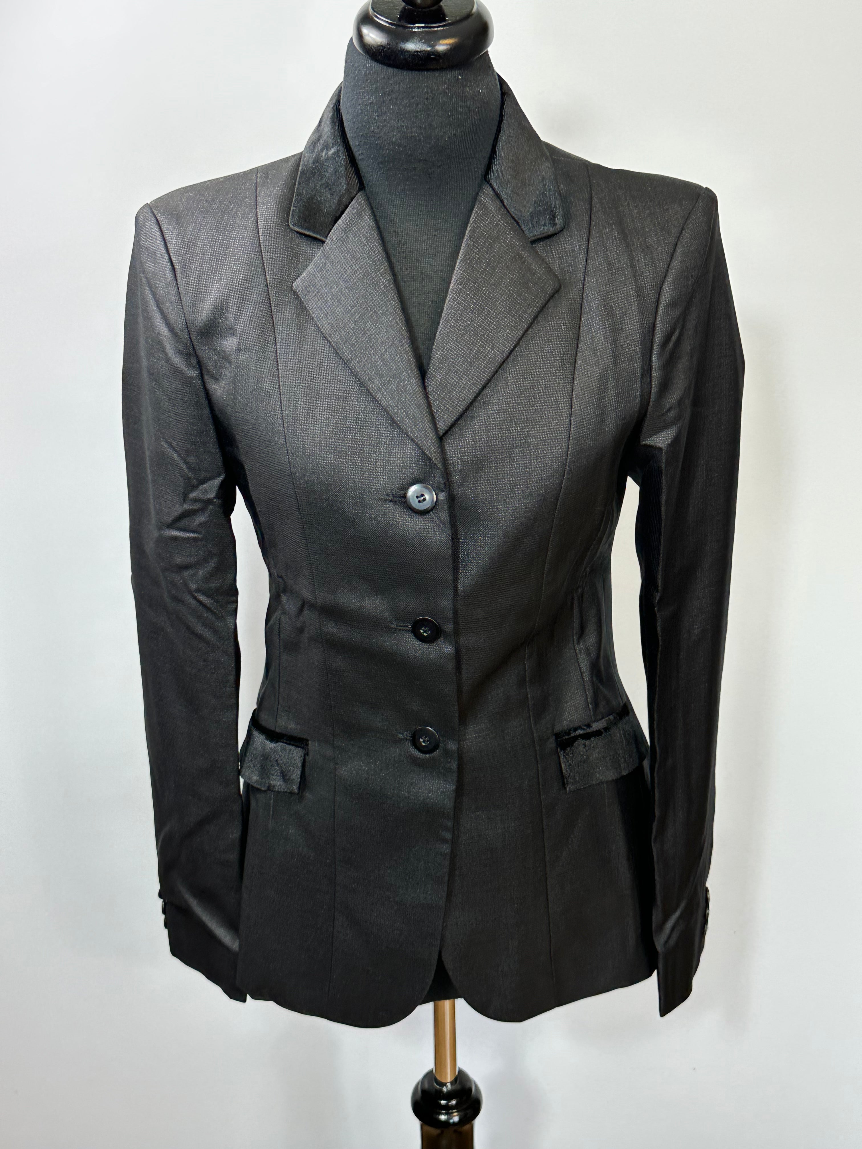 English Show Shirt Black Shimmer Fabric Code R130