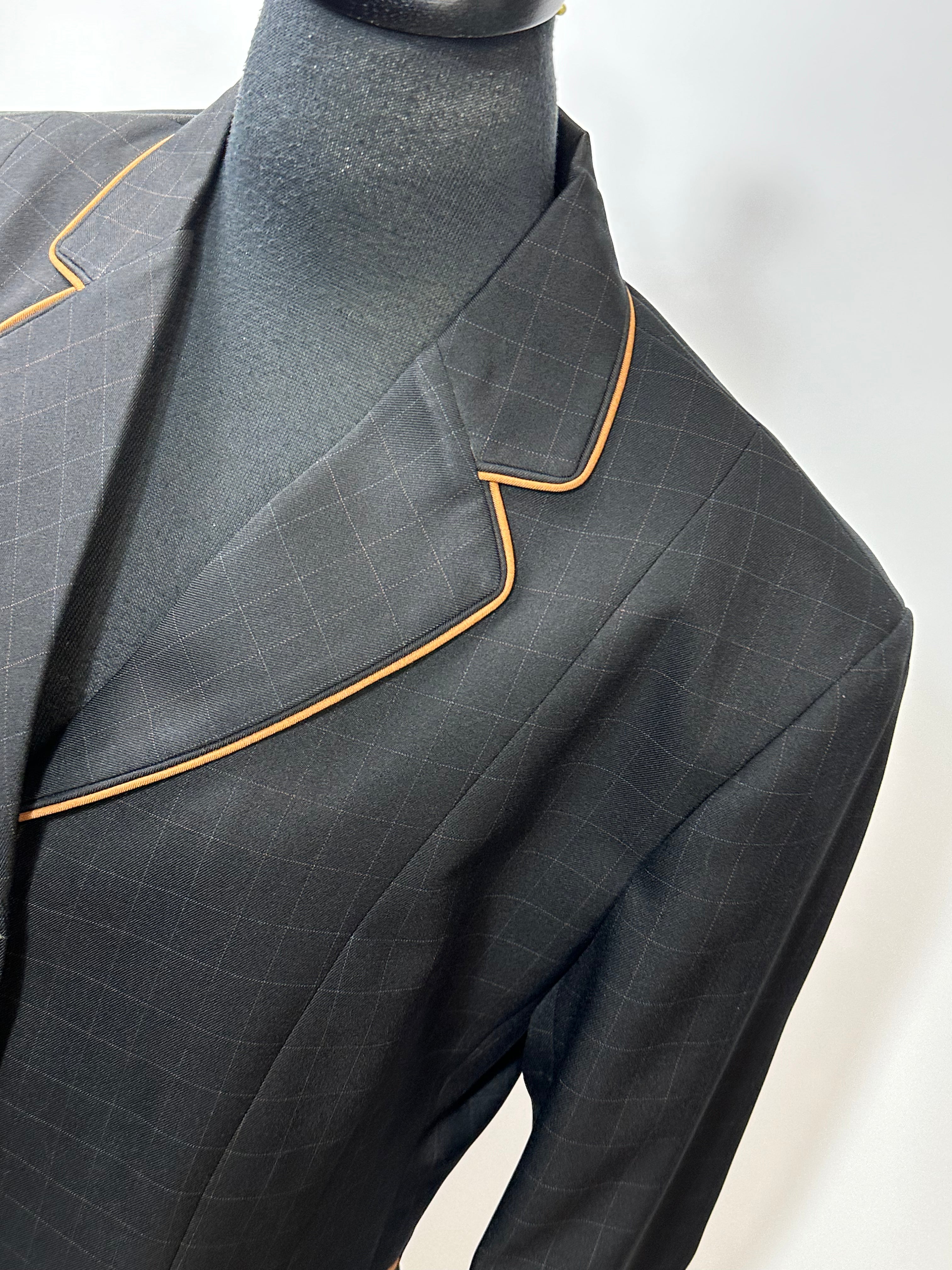 English Show Coat Black Windowpane with Tobacco Fabric Code R349