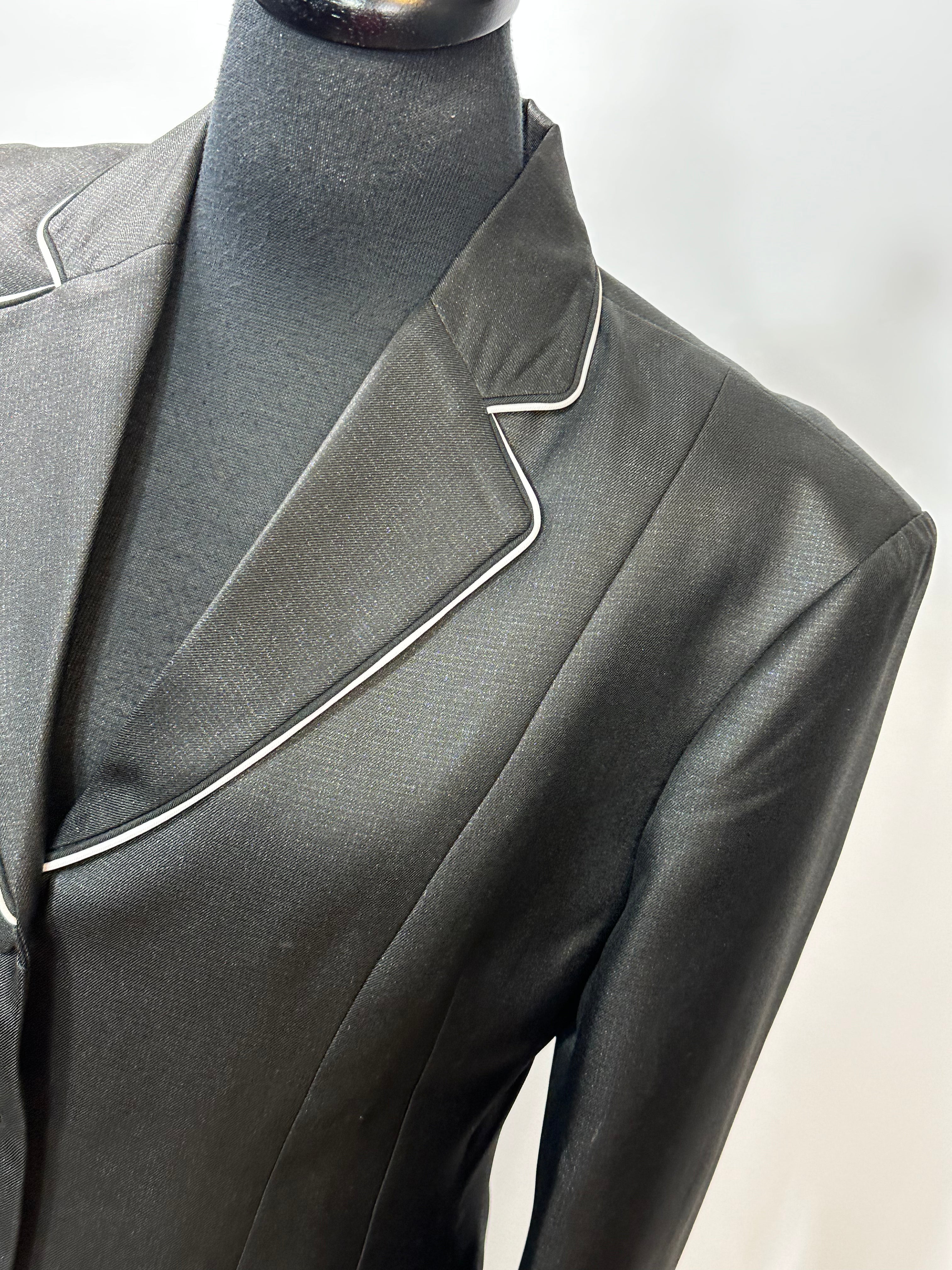 English Show Black Sheen Fabric Code R336