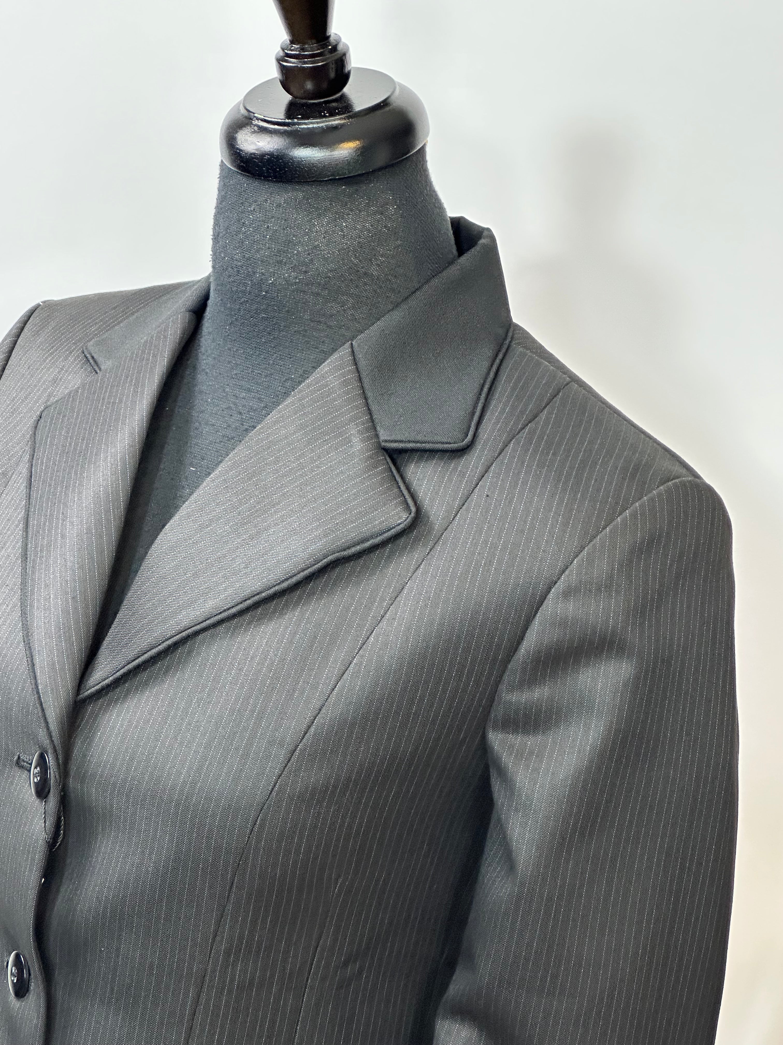 English Show Coat Black Tone Fabric Code R001