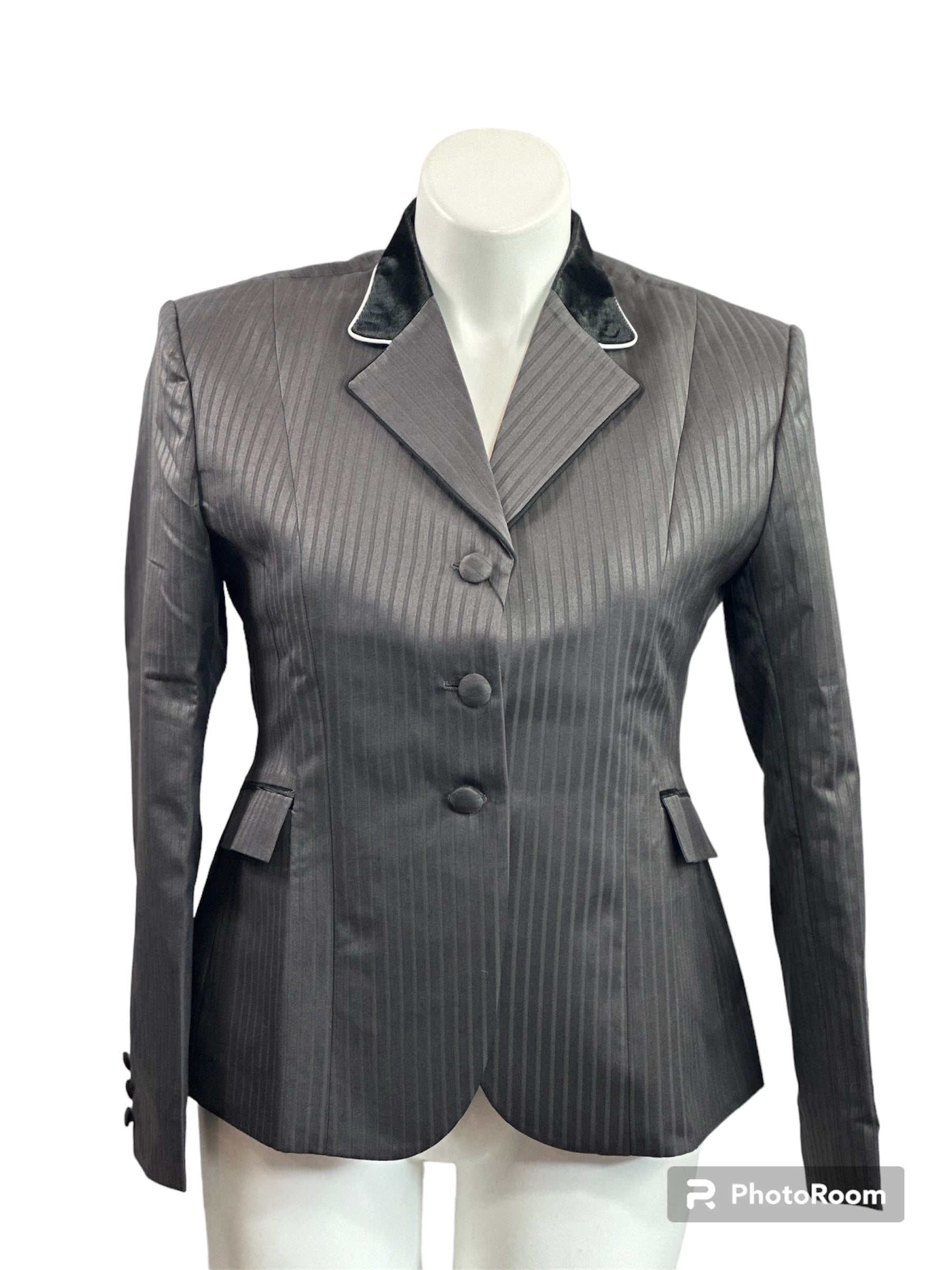 English Show Coat Grey/Black Fabric Code HR-0112