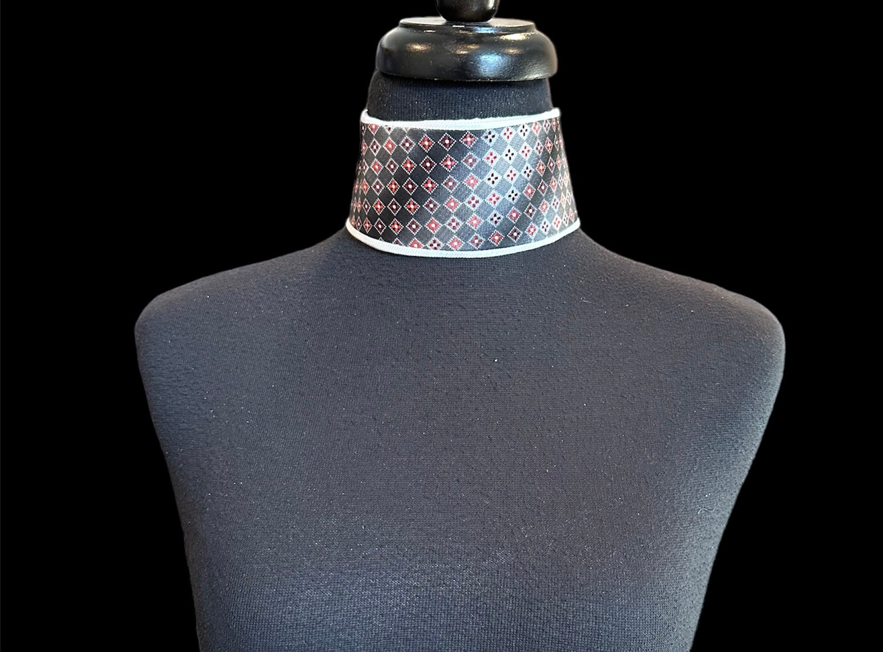 Single Collar Grey with red