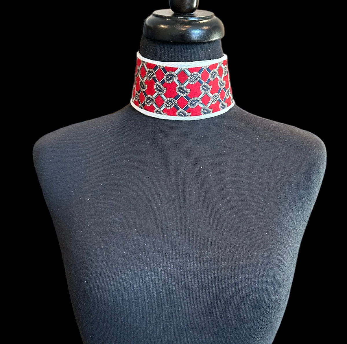 Single Collar Red with leaf pattern | Huntress Riding Apparel