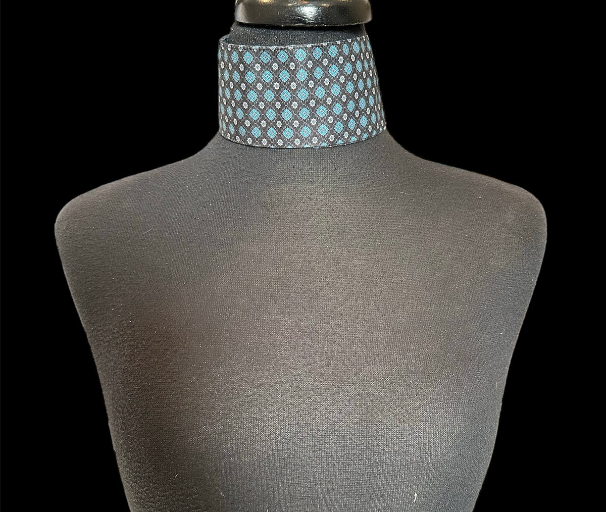 Single Collar Black with Teal | Huntress Riding Apparel