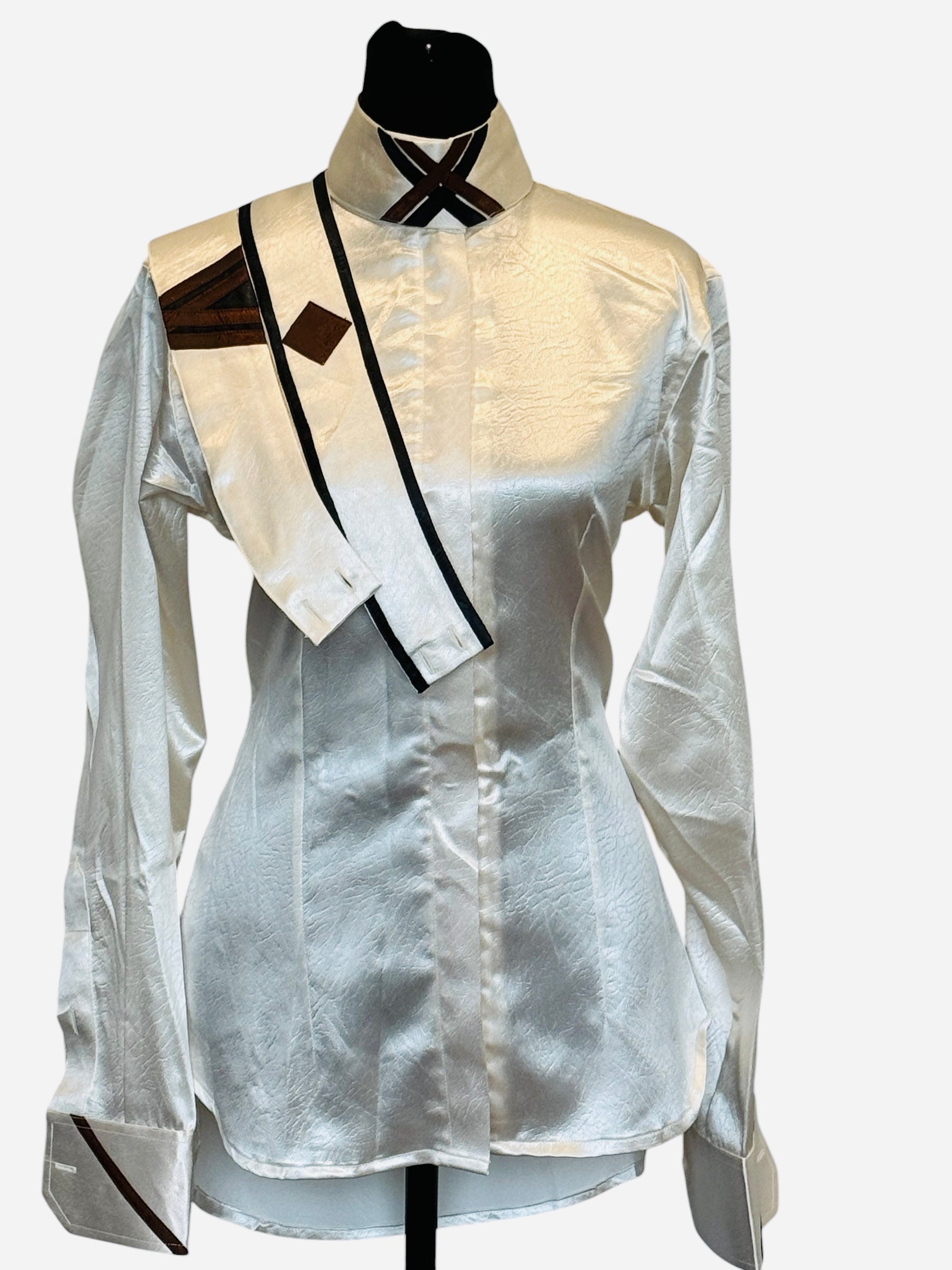 English Show Shirt Stretch Satin with Hidden Zipper off white