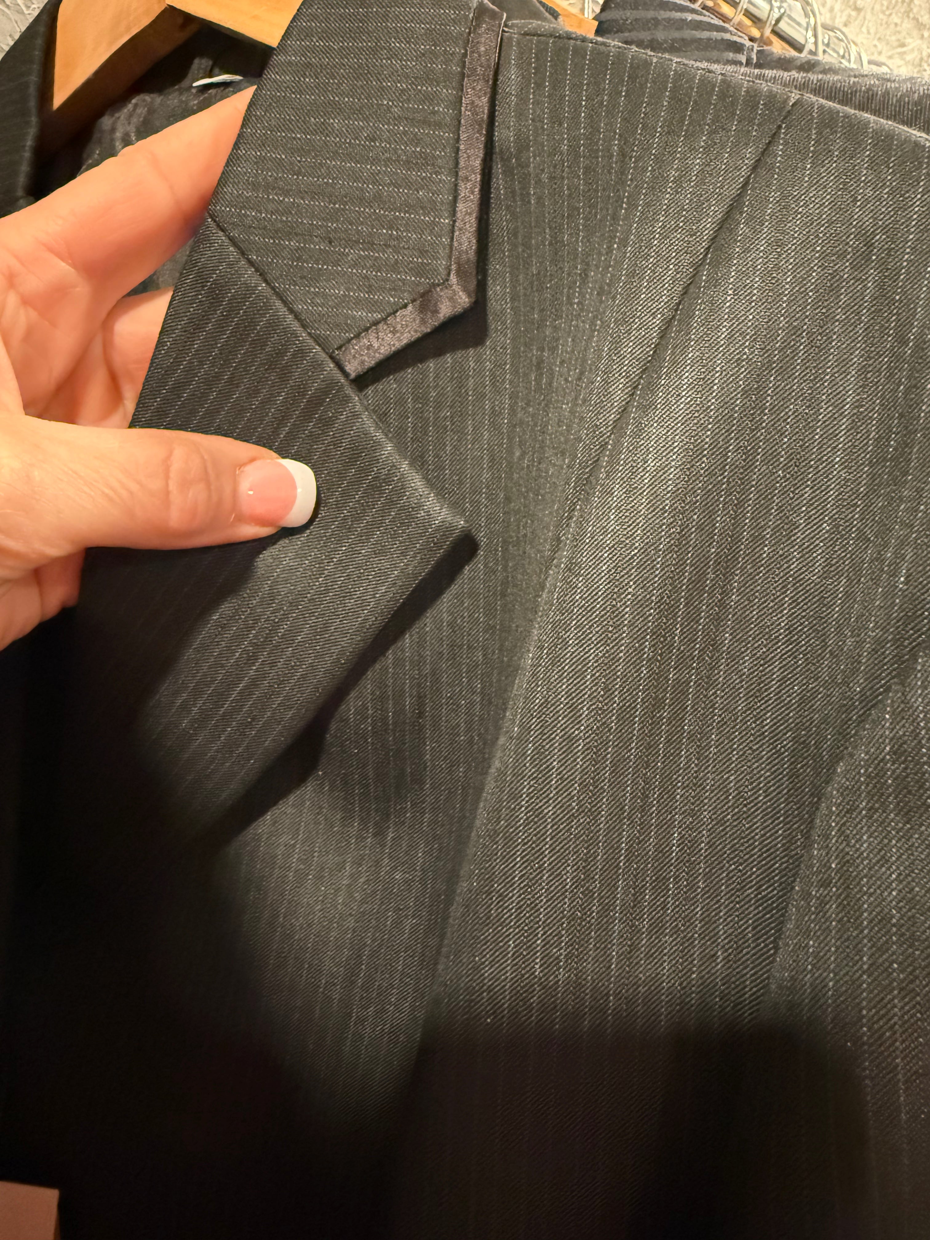 English Show Coat Black Tone Fabric Code R001