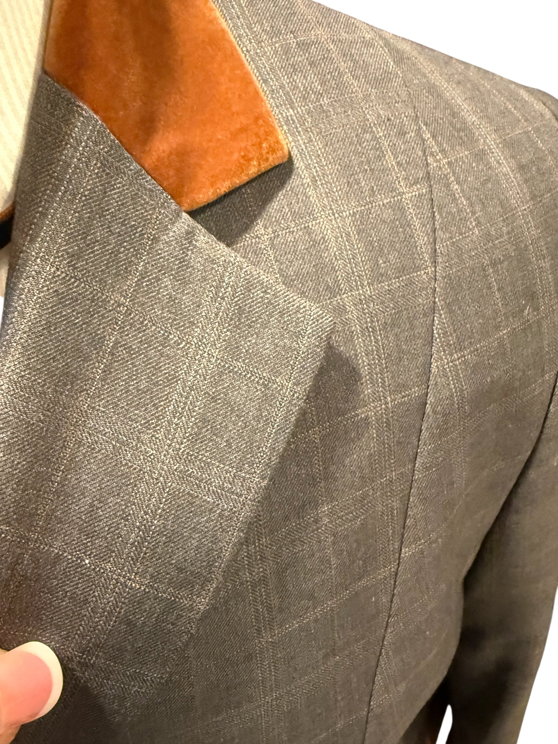 English Show Coat The Elliot with tobacco velvet