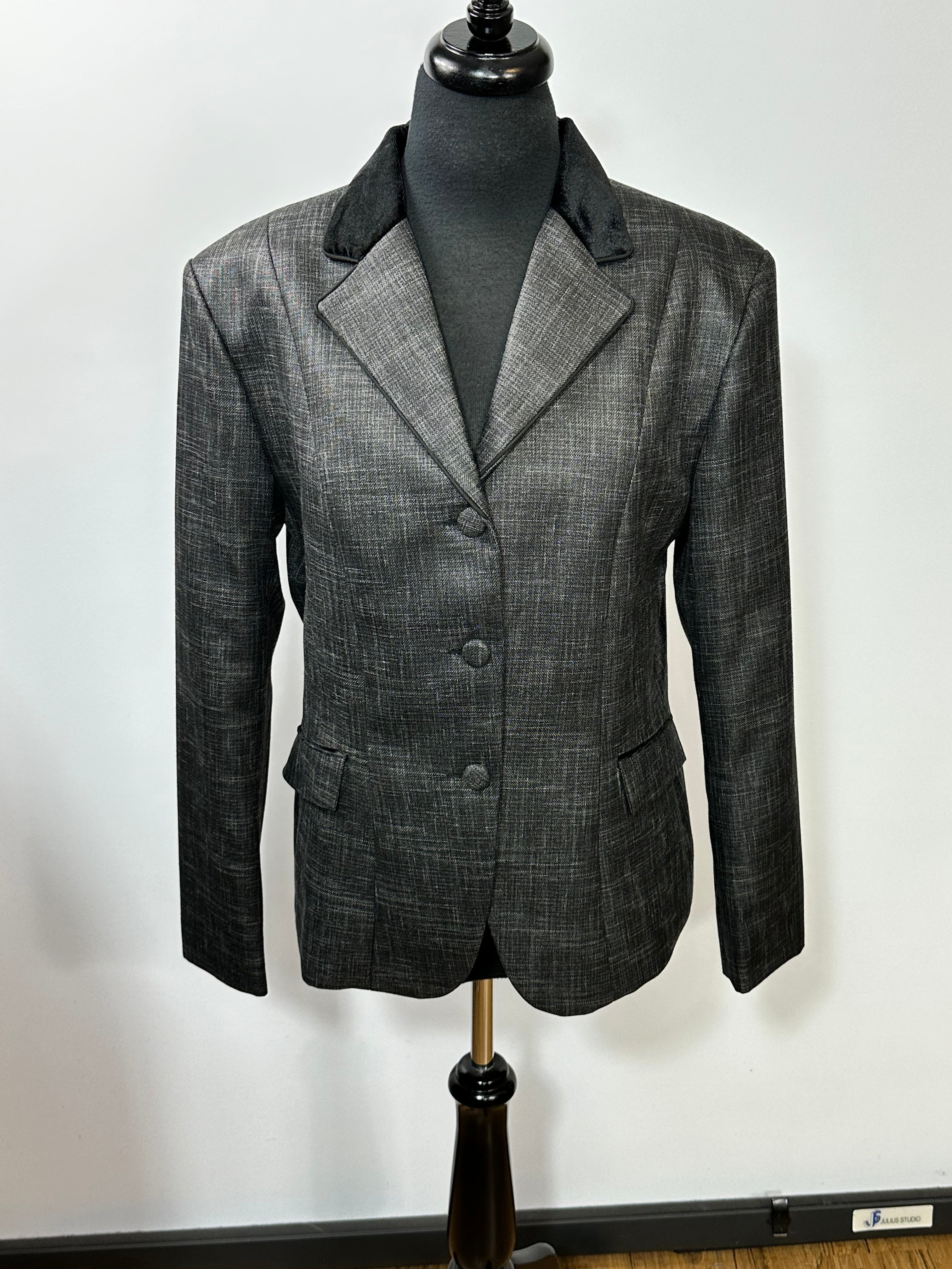 English Show Coat Grey Fabric Code R248
