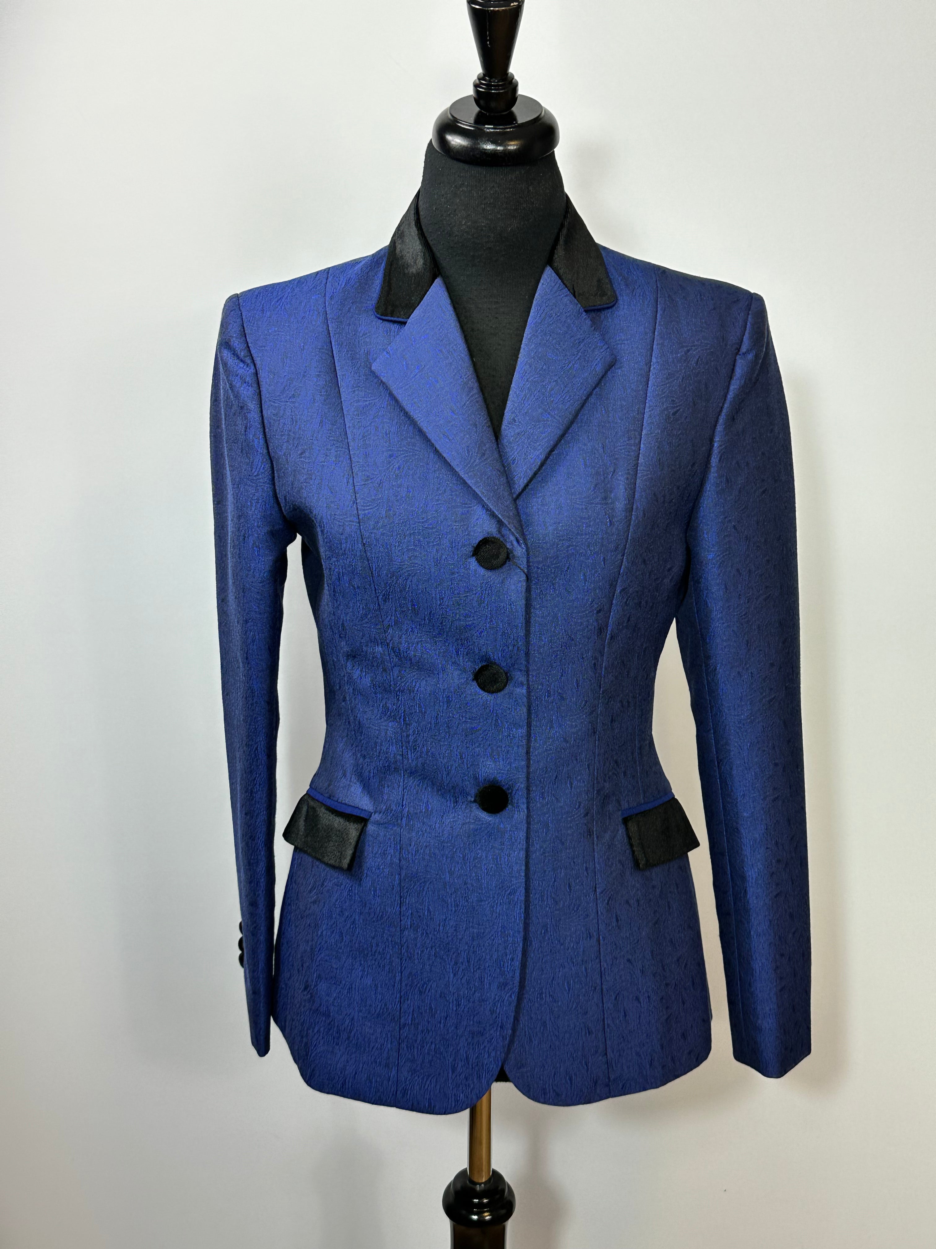 English Show Coat Navy with Black Sheen R351